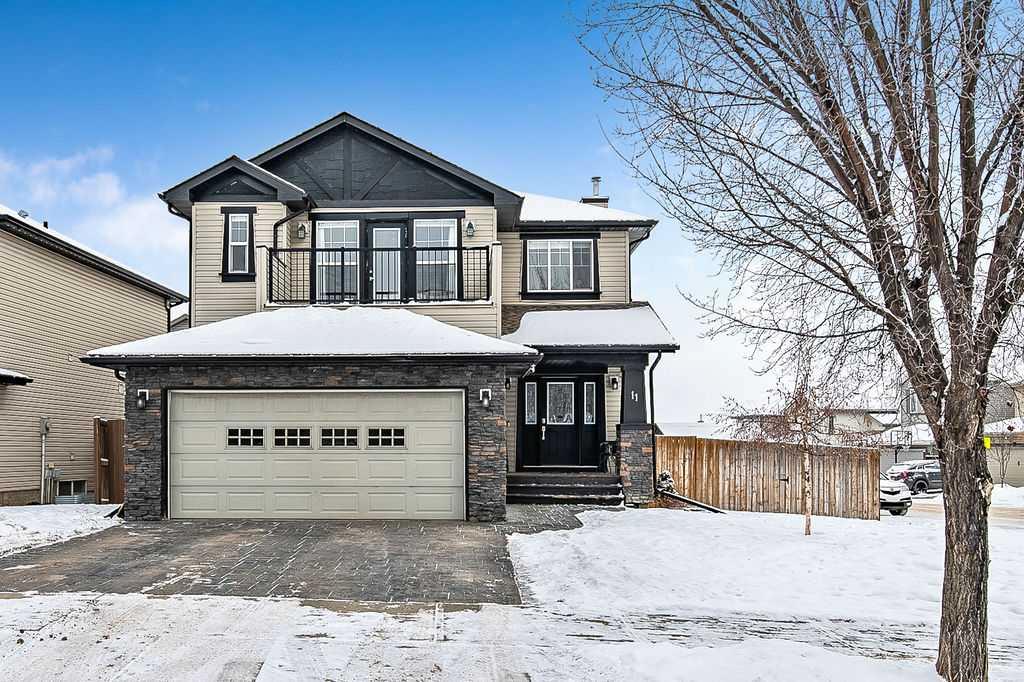 We have sold 11 Westmount Road in Okotoks to a beautiful young family. Congrats Derek, Melissa!!